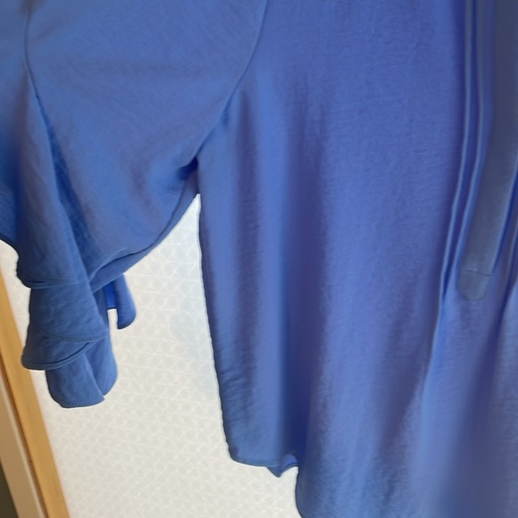 Vince camuto flowy top - Picture 5 of 6